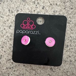 Paparazzi earrings pink and whit swirl rhinestone in the middle